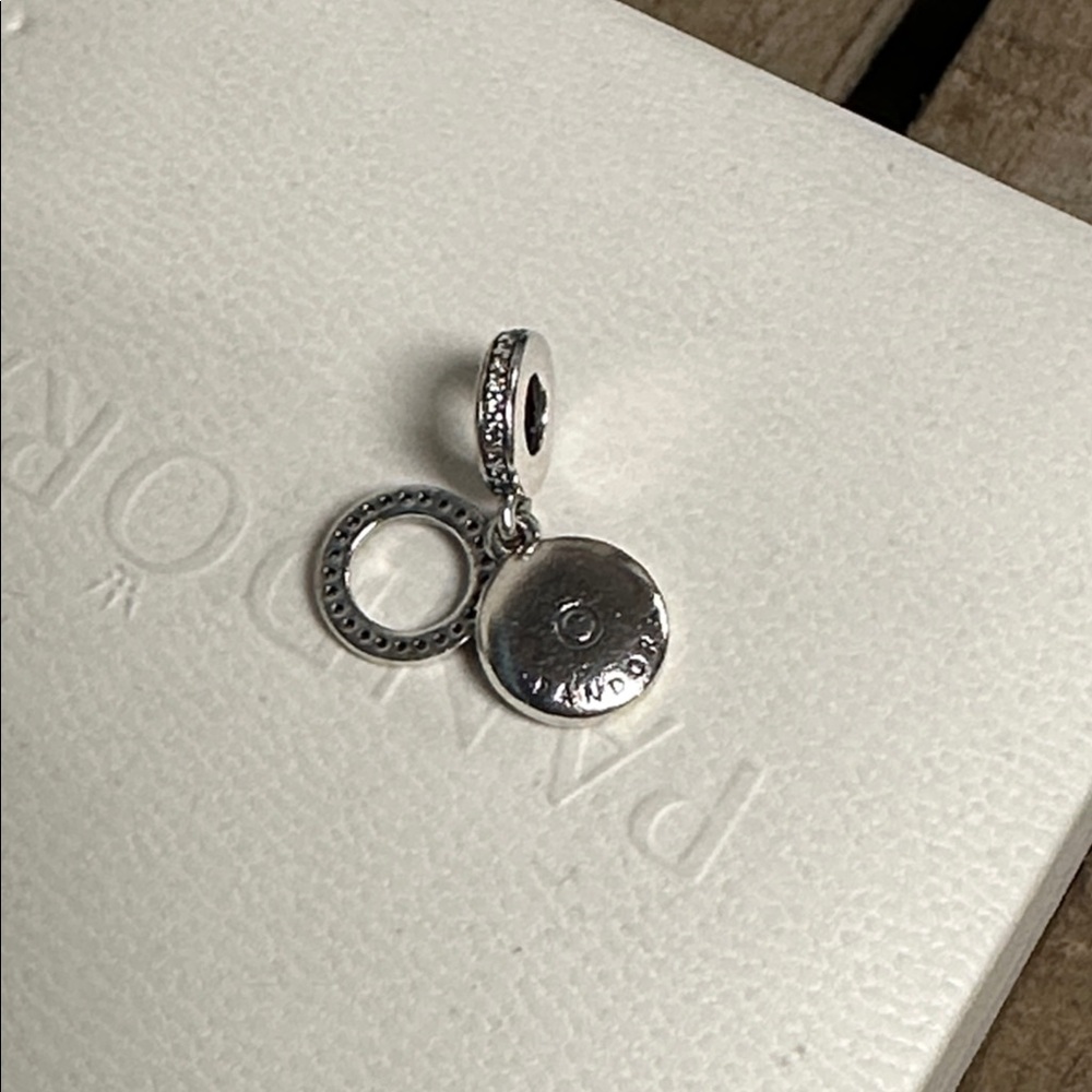 Pandora great shape sparkling red disc double dangle circle crystal pave charm - Picture 4 of 4